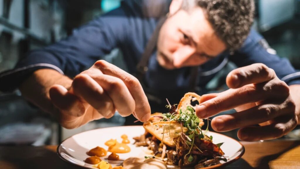 Técnicas de cocción gourmet que todo chef aficionado debe conocer